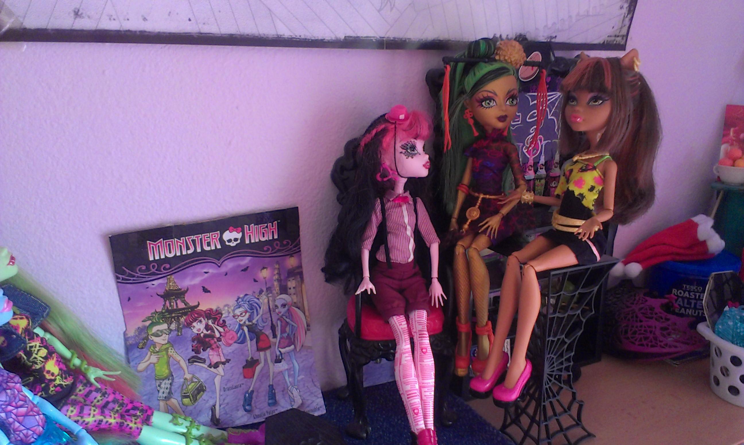 Pokoj Draculaura Jinafire Clawdeen
